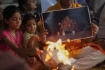 Người Ấn Độ làm lễ cầu cho tàu đổ bộ Mặt trăng thành công – Khám phá