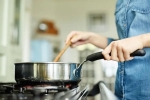 9 lý do nên nấu ăn bằng thìa gỗ – Làm đẹp