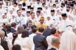 Cận cảnh đám cưới thế kỷ của Hoàng tử tỷ đô Brunei: Dát vàng thể hiện đẳng cấp, cô dâu đẹp lộng lẫy chiếm spotlight – Khám phá