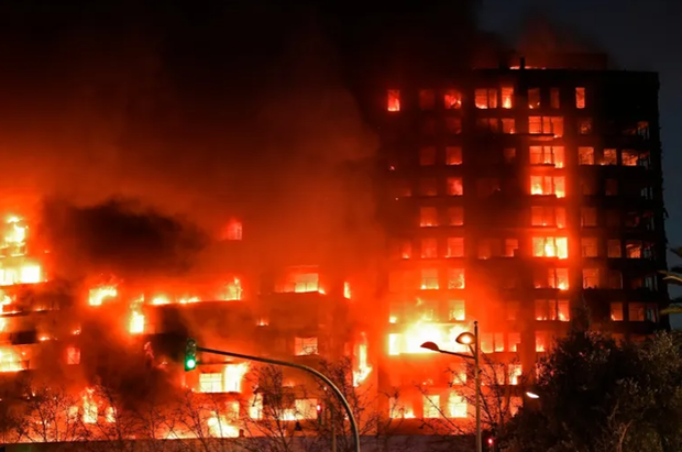 Hơn 15 người vẫn mất tích sau vụ cháy chung cư ở Valencia, Tây Ban Nha – Khám phá