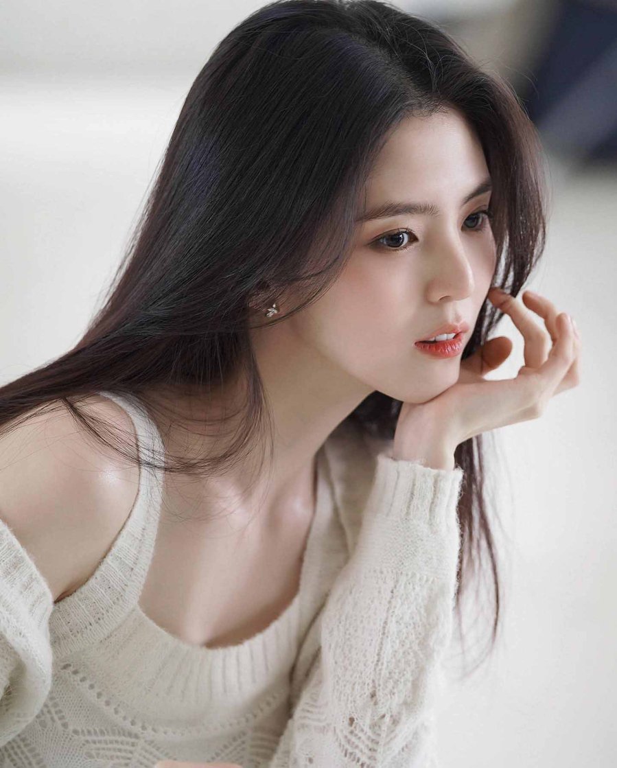 Han So Hee tuổi 30 vẫn gây sốt với làn da đạp mịn màng căng bóng – Làm đẹp