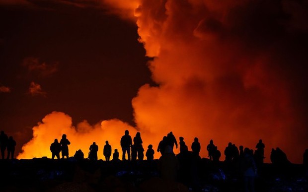 Núi lửa phun trào, Iceland ban bố tình trạng khẩn cấp – Khám phá
