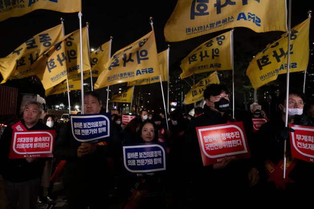 Những góc khuất trong cuộc khủng hoảng đình công của bác sĩ Hàn Quốc – Khám phá