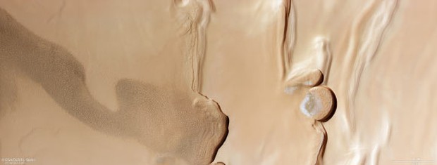 Tàu châu Âu chụp được hình ảnh “chấn động” ở Sao Hỏa – Khám phá