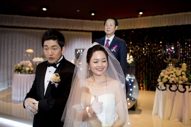 “Hiệu ứng domino” đáng buồn tại Hàn Quốc: Khi người trẻ từ bỏ kết hôn vì quá nghèo, quốc gia phát triển bậc nhất châu Á khủng hoảng – Khám phá