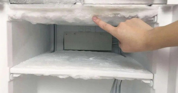 Một chất lỏng là “khắc tinh” của tủ lạnh đóng tuyết: Dùng vài giọt, tiết kiệm rất nhiều tiền điện – Làm đẹp